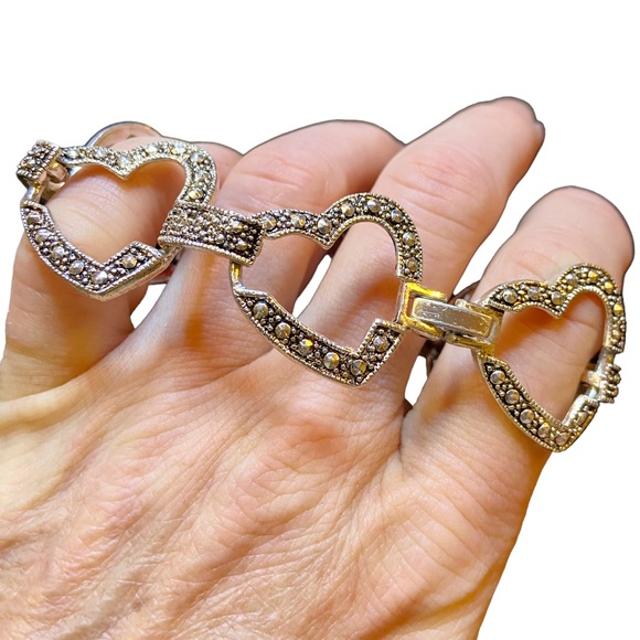 Silver and Marcasite Style Rhinestone Heart Link Bracelet Fold-over Clasp - Picture 5 of 8